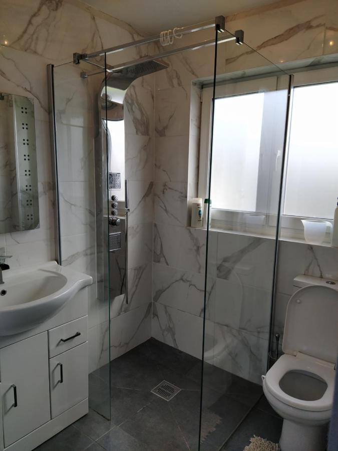 Self Catering Studio Flat Apartment Edinburgh Exterior photo