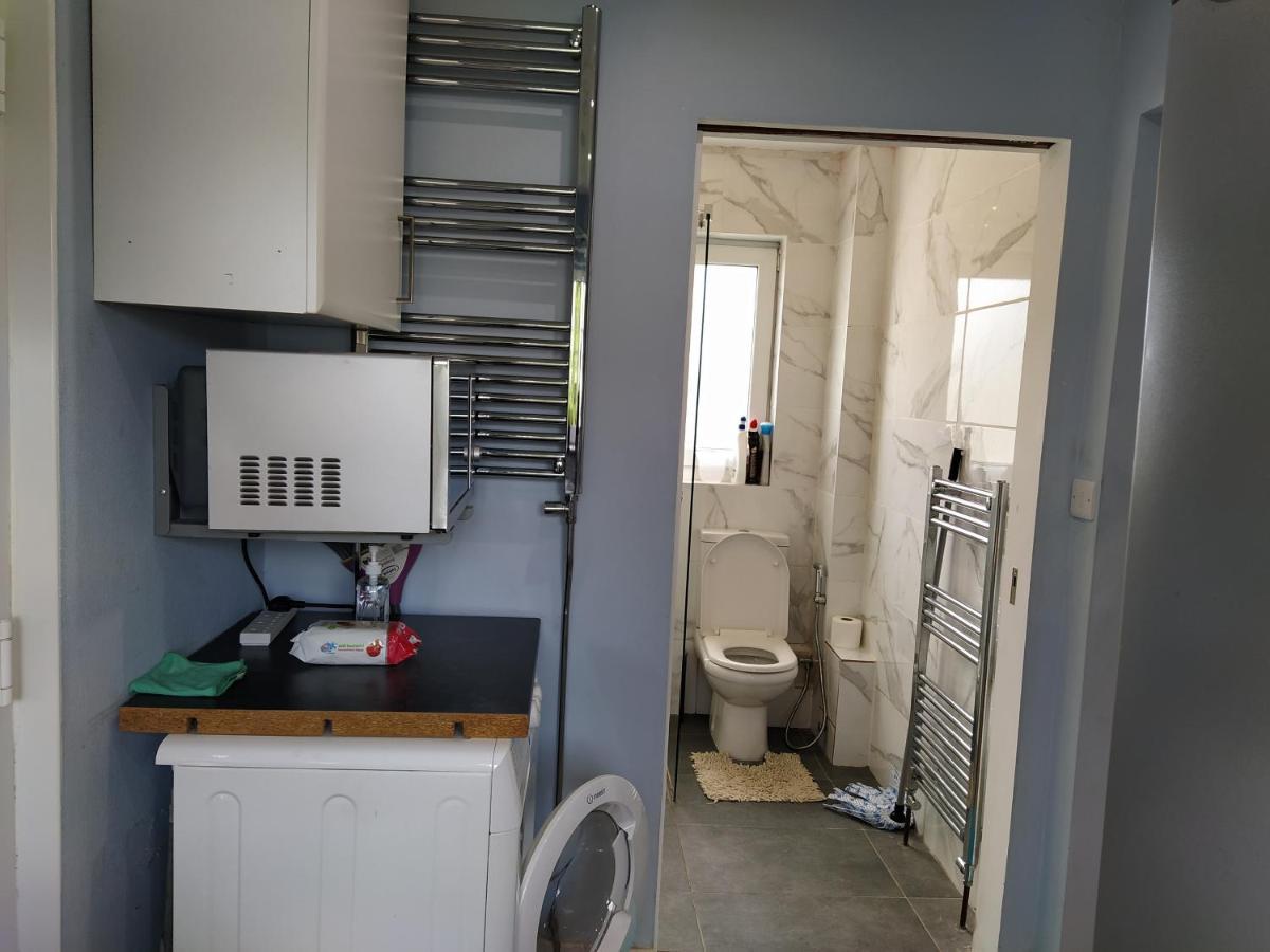 Self Catering Studio Flat Apartment Edinburgh Exterior photo